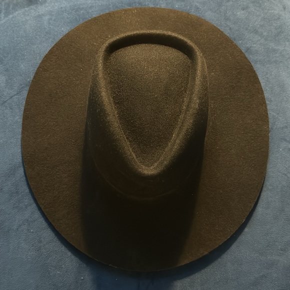 Gigi Pip Dakota Triangle Hat - black - Picture 2 of 6